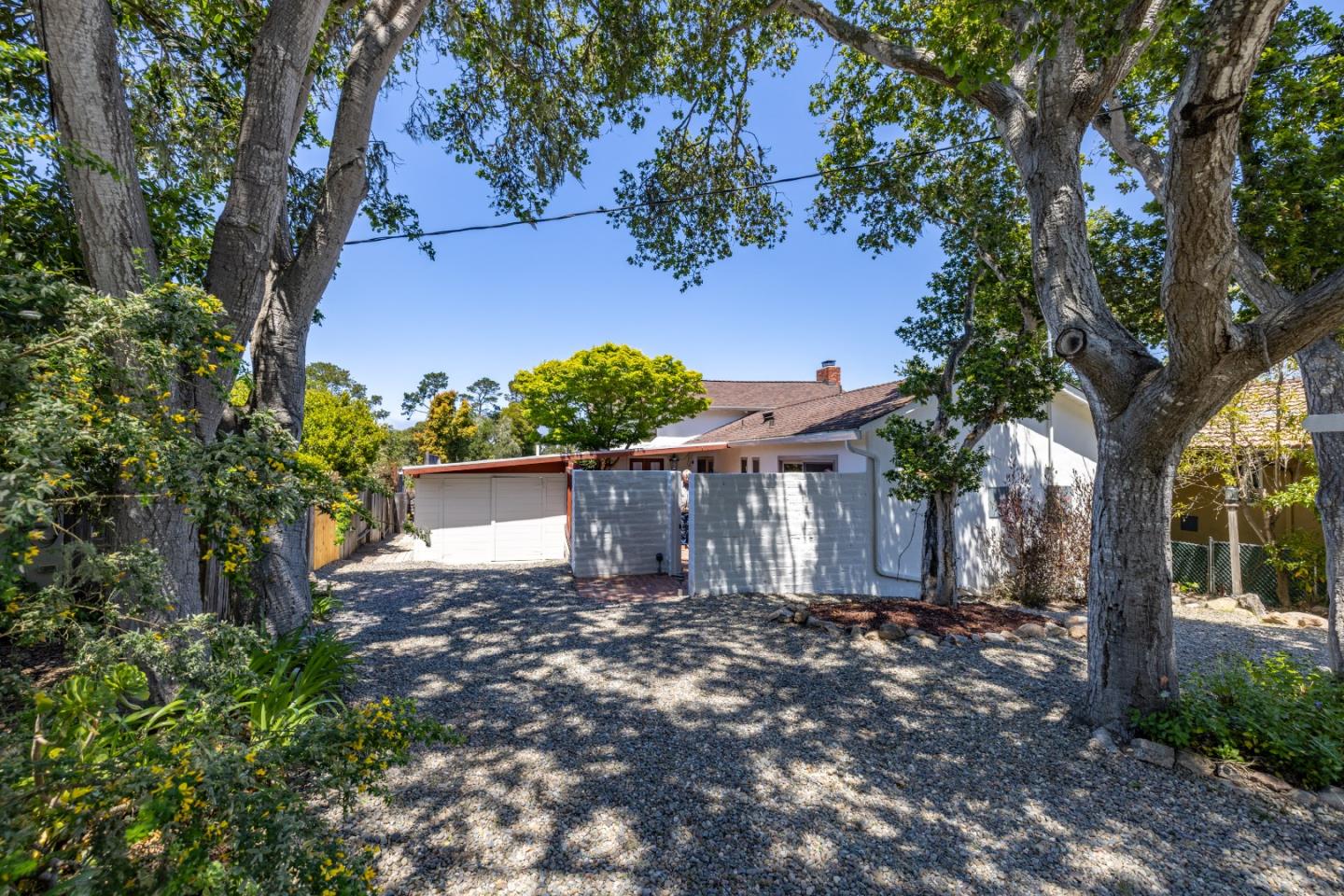 22 Via Buena Vista DR, MONTEREY